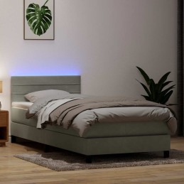 Boxspringbett mit Matratze...