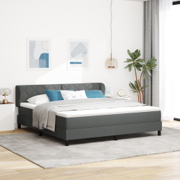 Boxspringbett mit Matratze...