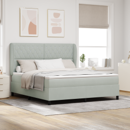 Boxspringbett mit Matratze...