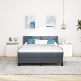 Boxspringbett mit Matratze...