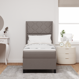 Boxspringbett mit Matratze...