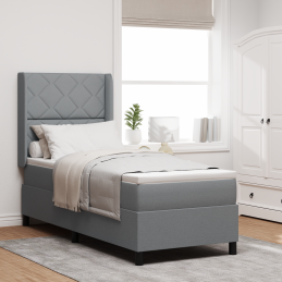 Boxspringbett mit Matratze...