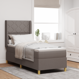 Boxspringbett mit Matratze...