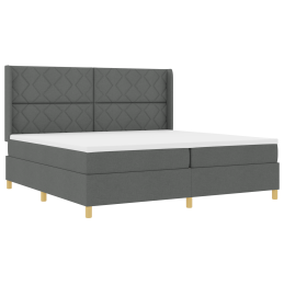 Boxspringbett mit Matratze...