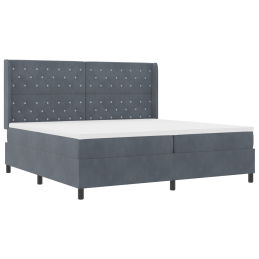 Boxspringbett mit Matratze...
