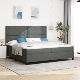 Boxspringbett mit Matratze...