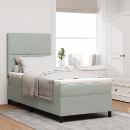 Boxspringbett mit Matratze...