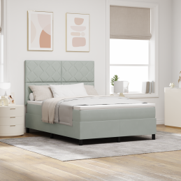 Boxspringbett mit Matratze...