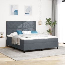 Boxspringbett mit Matratze...